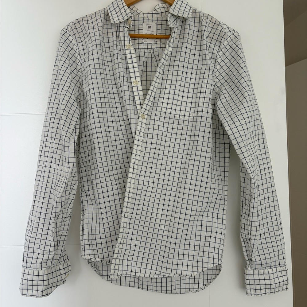 100% cotton GAP unisex White Checkered Shirt like new condition